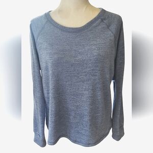 Live Love Lounge Lightweight Hi Lo Top. NWOT. Size L